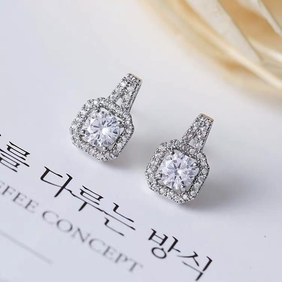 Elegant, Square Titanium Steel Earring and Necklace Bundle - Picture 3 of 7